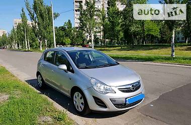 Хэтчбек Opel Corsa 2012 в Киеве