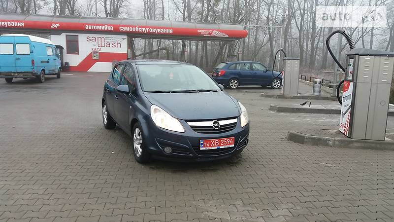 Хэтчбек Opel Corsa 2008 в Луцке