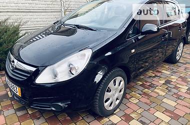 Хетчбек Opel Corsa 2008 в 