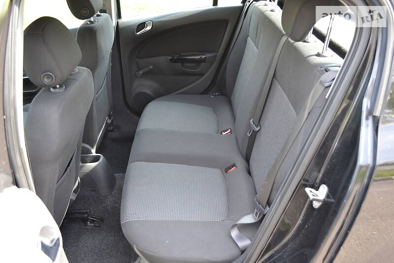 Хетчбек Opel Corsa 2009 в Калуші