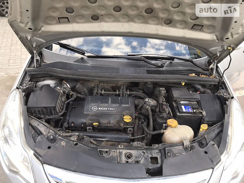 Хетчбек Opel Corsa 2012 в Харкові