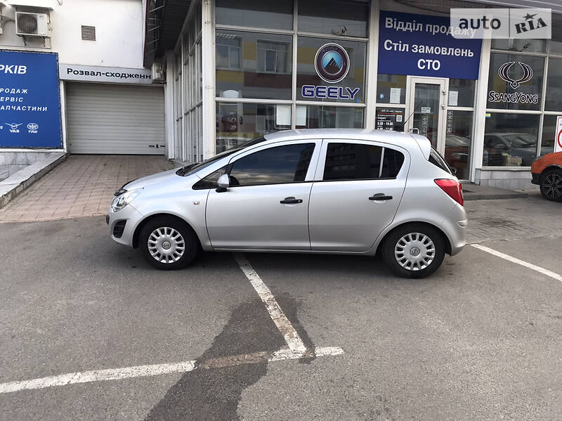 Хетчбек Opel Corsa 2012 в Харкові