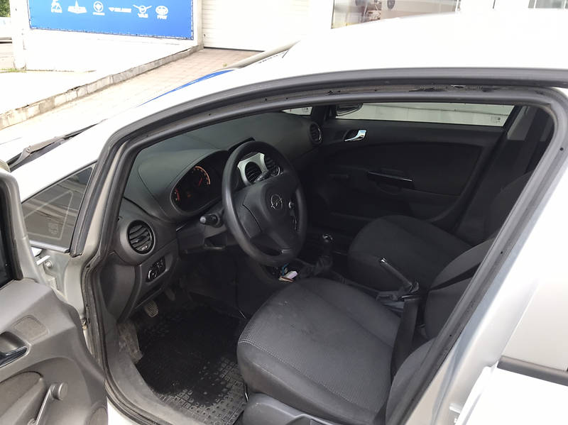 Хетчбек Opel Corsa 2012 в Харкові