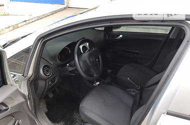 Хетчбек Opel Corsa 2012 в 