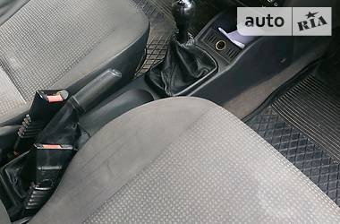 Хетчбек Opel Corsa 2004 в 
