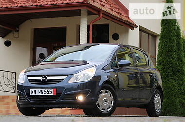 Хетчбек Opel Corsa 2007 в 