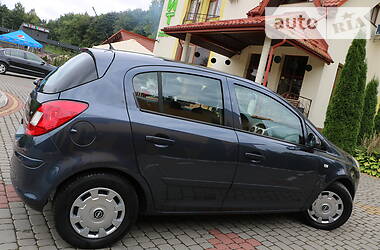 Хетчбек Opel Corsa 2007 в 