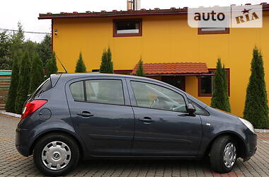 Хетчбек Opel Corsa 2007 в 