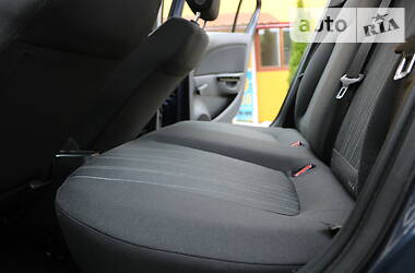 Хетчбек Opel Corsa 2007 в 