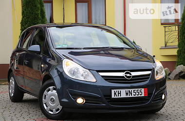 Хетчбек Opel Corsa 2007 в 