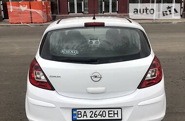 Хэтчбек Opel Corsa 2014 в Киеве