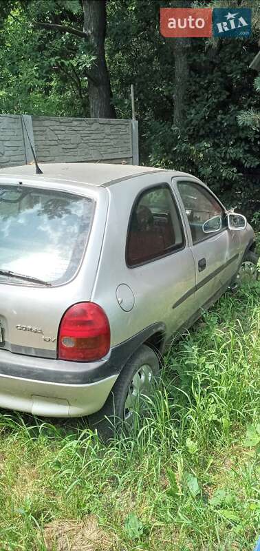 Хэтчбек Opel Corsa 1999 в Василькове