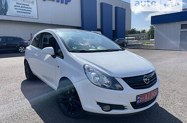 Хэтчбек Opel Corsa 2010 в Ковеле