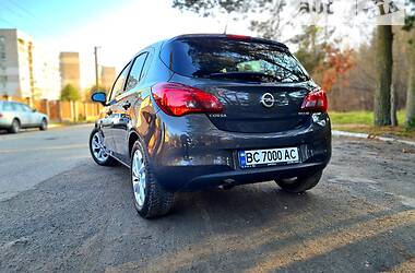 Хетчбек Opel Corsa 2015 в Новояворівську