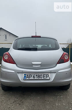 Хэтчбек Opel Corsa 2010 в Запорожье