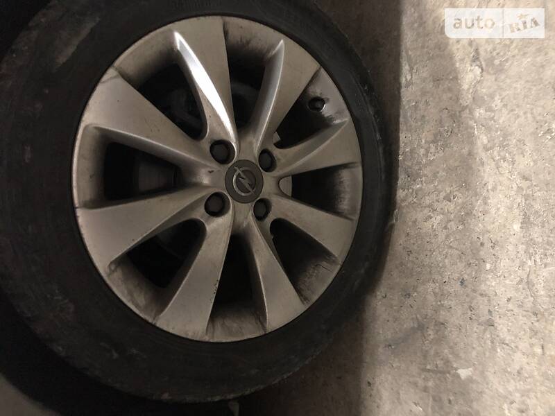 Хэтчбек Opel Corsa 2013 в Днепре