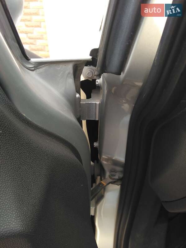 Хэтчбек Opel Corsa 2008 в Киеве
