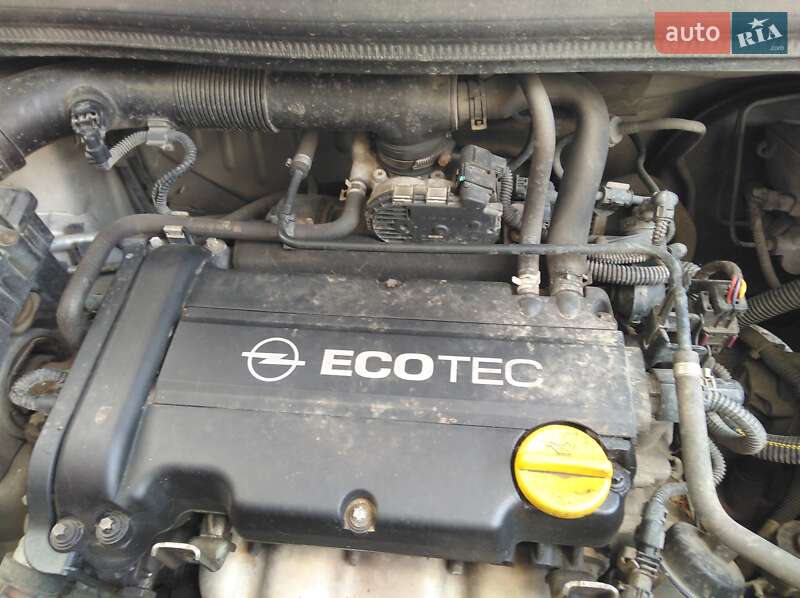 Хэтчбек Opel Corsa 2008 в Киеве