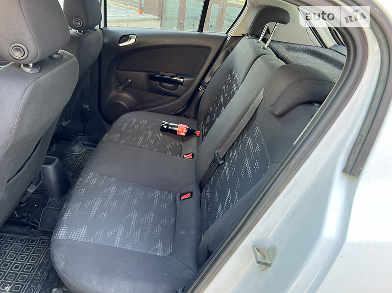 Хэтчбек Opel Corsa 2012 в Коломые