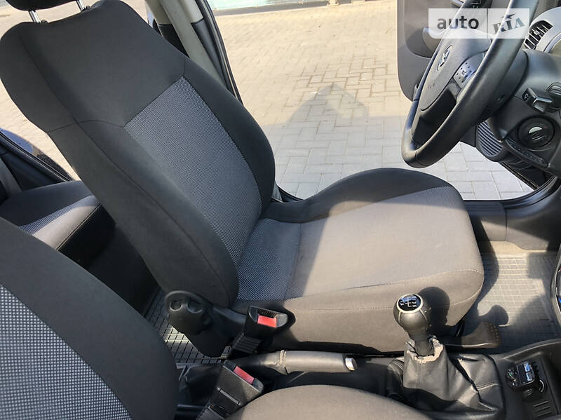 Хэтчбек Opel Corsa 2006 в Коломые