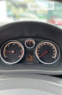 Купе Opel Corsa 2014 в 