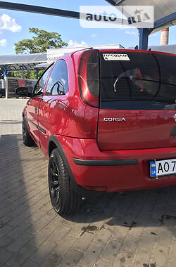 Хетчбек Opel Corsa 2004 в Мукачевому