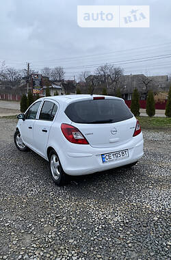 Хэтчбек Opel Corsa 2008 в Хотине