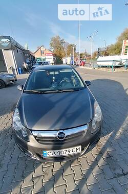 Хэтчбек Opel Corsa 2010 в Дрогобыче