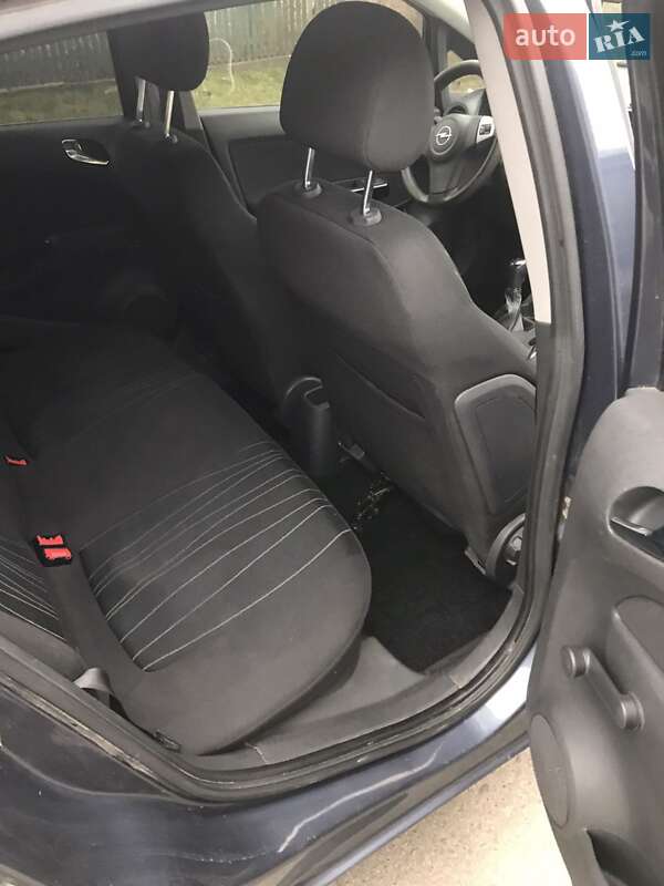 Хэтчбек Opel Corsa 2008 в Львове