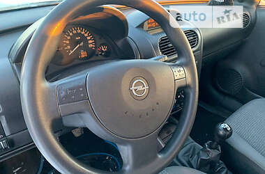 Хетчбек Opel Corsa 2002 в Львові