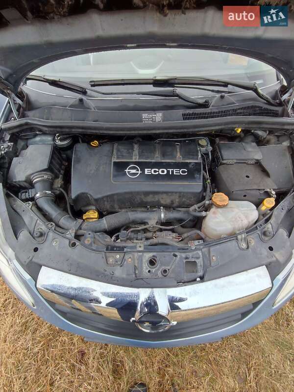 Хэтчбек Opel Corsa 2009 в Валках