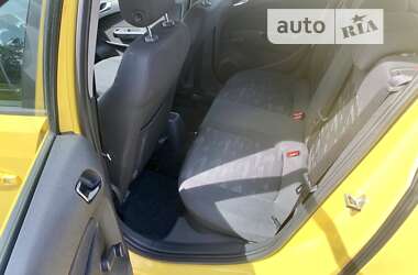 Хэтчбек Opel Corsa 2013 в 
