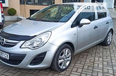 Хэтчбек Opel Corsa 2012 в Черновцах