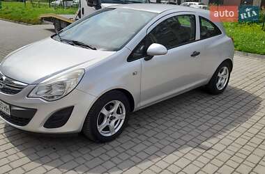Хэтчбек Opel Corsa 2011 в 