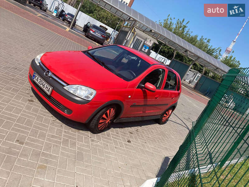 Хетчбек Opel Corsa 2001 в Києві
