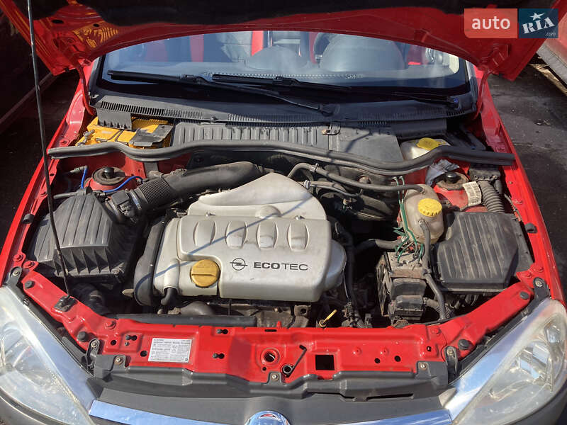 Хетчбек Opel Corsa 2001 в Києві