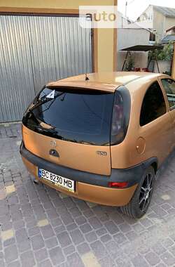Хэтчбек Opel Corsa 2003 в Золочеве
