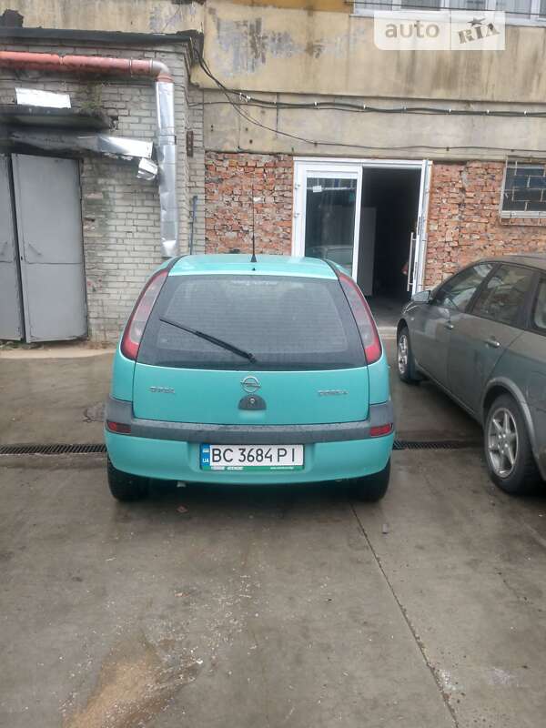 Хетчбек Opel Corsa 2001 в Львові