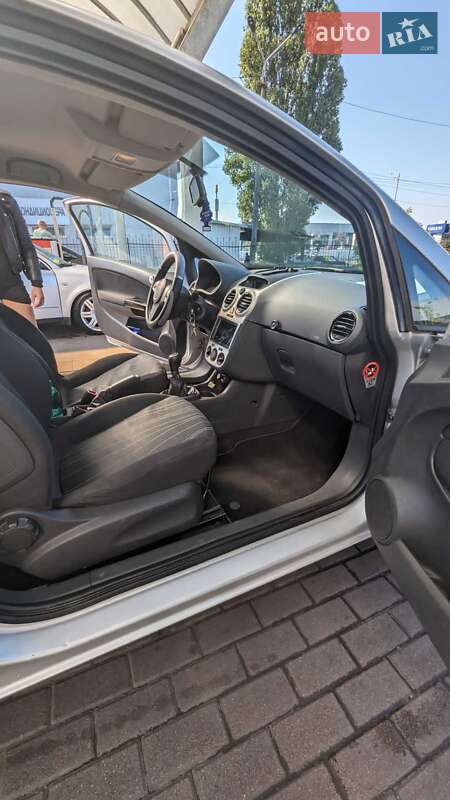 Хетчбек Opel Corsa 2007 в Києві