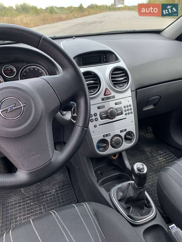 Хетчбек Opel Corsa 2008 в Ізяславі