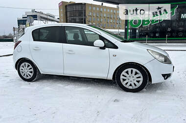 Хэтчбек Opel Corsa 2011 в Киеве