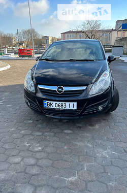 Хэтчбек Opel Corsa 2010 в Костополе