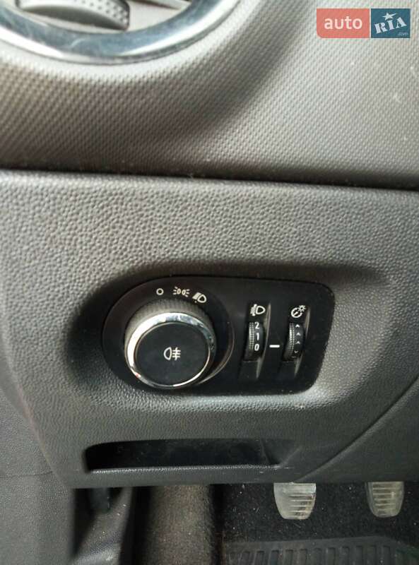 Хэтчбек Opel Corsa 2010 в Фастове