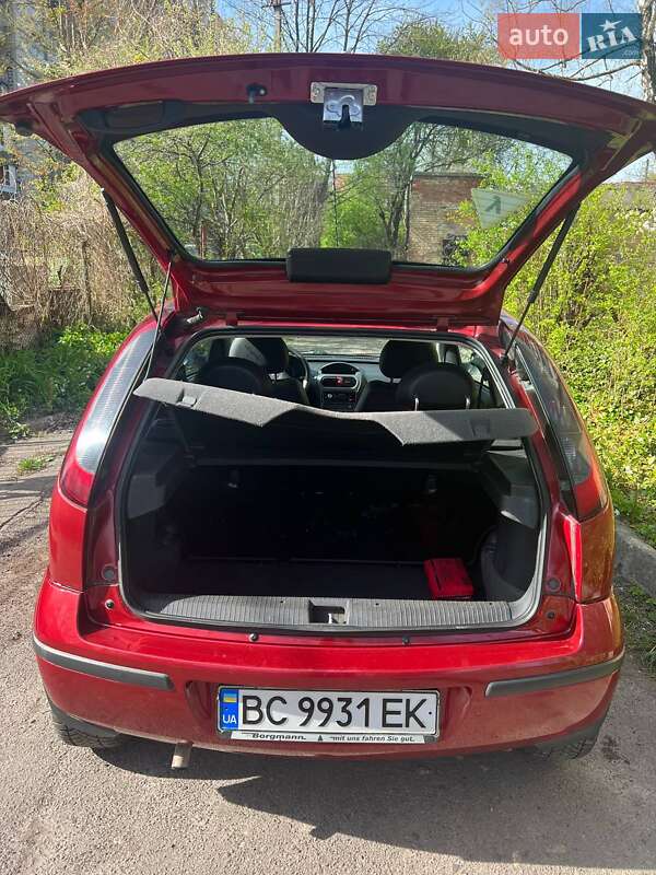 Хэтчбек Opel Corsa 2006 в Львове