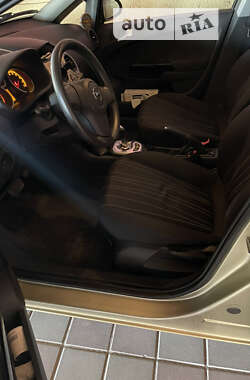 Хетчбек Opel Corsa 2007 в 