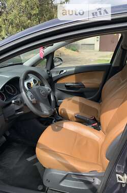 Хэтчбек Opel Corsa 2009 в Вознесенске