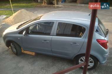 Хэтчбек Opel Corsa 2007 в Ставище