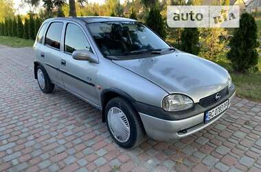 Хетчбек Opel Corsa 1999 в Буську