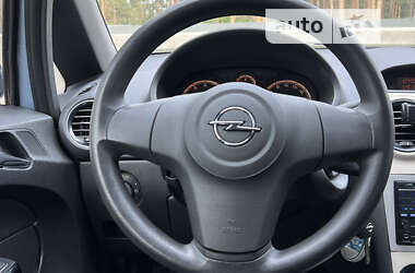 Хэтчбек Opel Corsa 2007 в Киеве