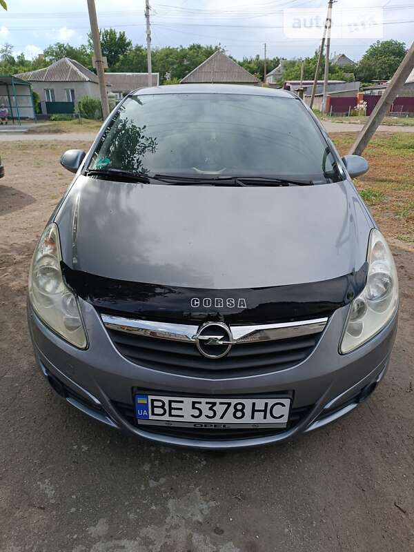 Хетчбек Opel Corsa 2008 в Миколаєві